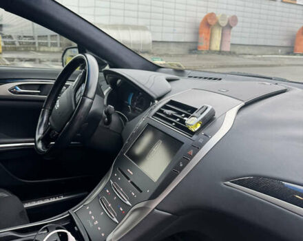 Черный Линкольн МКЗ, объемом двигателя 2 л и пробегом 199 тыс. км за 14550 $, фото 11 на Automoto.ua