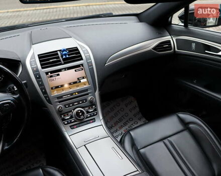 Черный Линкольн МКЗ, объемом двигателя 2 л и пробегом 152 тыс. км за 14900 $, фото 36 на Automoto.ua