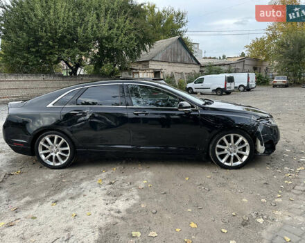 Черный Линкольн МКЗ, объемом двигателя 0 л и пробегом 180 тыс. км за 9400 $, фото 2 на Automoto.ua