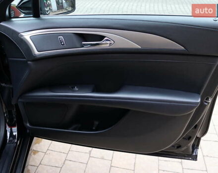 Черный Линкольн МКЗ, объемом двигателя 2 л и пробегом 152 тыс. км за 14900 $, фото 44 на Automoto.ua