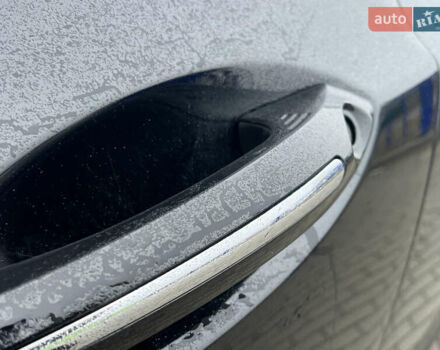 Чорний Лінкольн MKZ, об'ємом двигуна 2 л та пробігом 175 тис. км за 14500 $, фото 26 на Automoto.ua