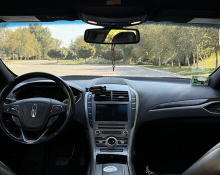 Черный Линкольн МКЗ, объемом двигателя 2 л и пробегом 250 тыс. км за 12300 $, фото 7 на Automoto.ua