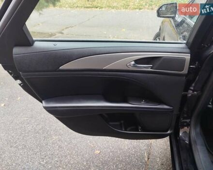 Чорний Лінкольн MKZ, об'ємом двигуна 0 л та пробігом 140 тис. км за 17500 $, фото 17 на Automoto.ua