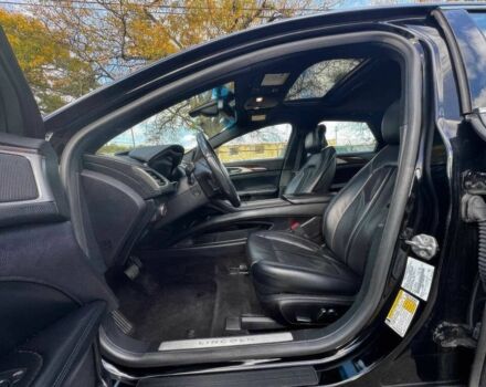 Черный Линкольн МКЗ, объемом двигателя 2 л и пробегом 61 тыс. км за 1900 $, фото 9 на Automoto.ua