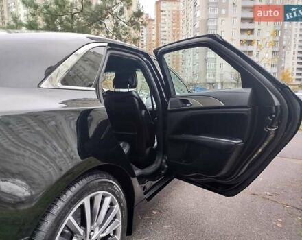 Чорний Лінкольн MKZ, об'ємом двигуна 0 л та пробігом 140 тис. км за 17500 $, фото 15 на Automoto.ua