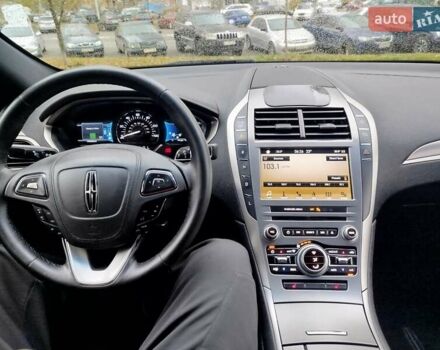 Чорний Лінкольн MKZ, об'ємом двигуна 0 л та пробігом 140 тис. км за 17500 $, фото 28 на Automoto.ua