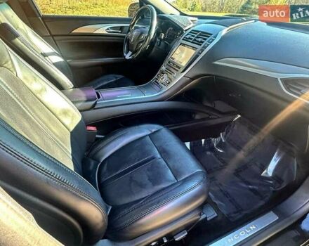 Черный Линкольн МКЗ, объемом двигателя 2 л и пробегом 115 тыс. км за 3000 $, фото 10 на Automoto.ua