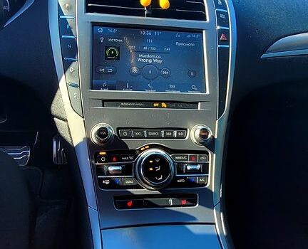 Черный Линкольн МКЗ, объемом двигателя 2 л и пробегом 92 тыс. км за 22500 $, фото 13 на Automoto.ua