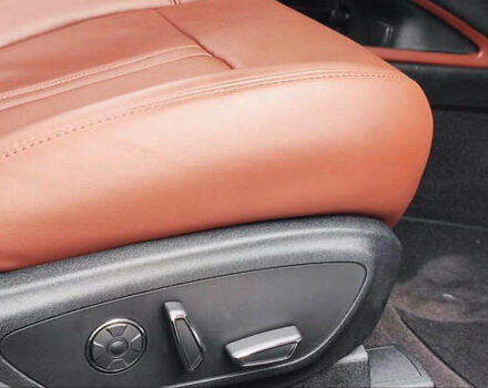 Чорний Лінкольн MKZ, об'ємом двигуна 2 л та пробігом 80 тис. км за 19500 $, фото 16 на Automoto.ua