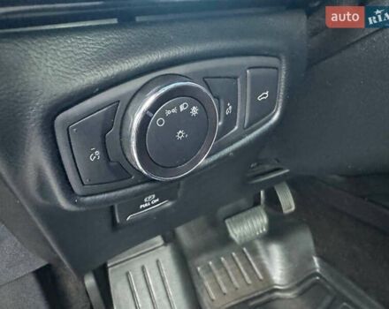 Черный Линкольн МКЗ, объемом двигателя 2 л и пробегом 114 тыс. км за 16200 $, фото 15 на Automoto.ua