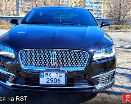 Черный Линкольн МКЗ, объемом двигателя 2 л и пробегом 92 тыс. км за 22500 $, фото 1 на Automoto.ua