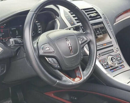 Чорний Лінкольн MKZ, об'ємом двигуна 2 л та пробігом 80 тис. км за 19500 $, фото 13 на Automoto.ua