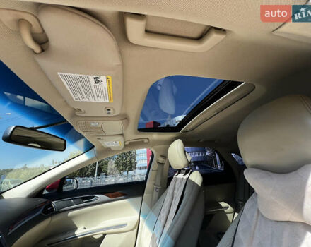 Красный Линкольн МКЗ, объемом двигателя 2 л и пробегом 147 тыс. км за 13300 $, фото 12 на Automoto.ua