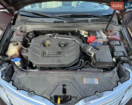 Червоний Лінкольн MKZ, об'ємом двигуна 2 л та пробігом 263 тис. км за 9000 $, фото 1 на Automoto.ua