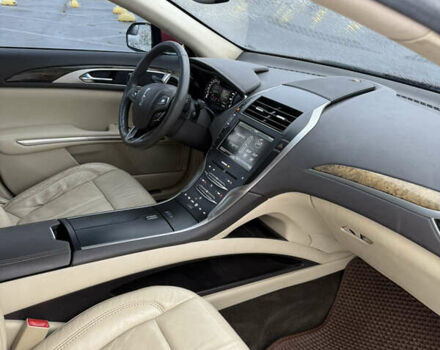 Червоний Лінкольн MKZ, об'ємом двигуна 2 л та пробігом 118 тис. км за 9999 $, фото 4 на Automoto.ua