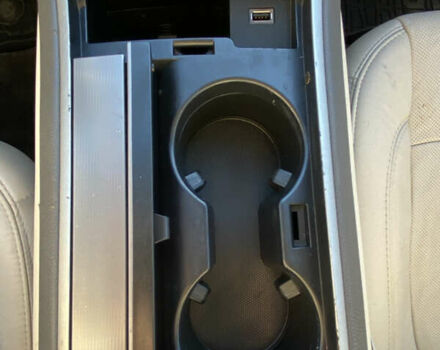 Красный Линкольн МКЗ, объемом двигателя 3.5 л и пробегом 141 тыс. км за 17300 $, фото 17 на Automoto.ua