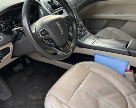 Красный Линкольн МКЗ, объемом двигателя 2 л и пробегом 115 тыс. км за 12900 $, фото 7 на Automoto.ua