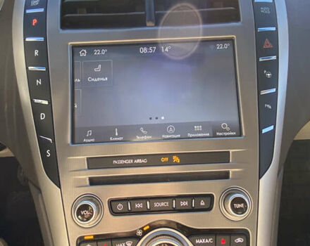 Красный Линкольн МКЗ, объемом двигателя 3.5 л и пробегом 141 тыс. км за 17300 $, фото 25 на Automoto.ua