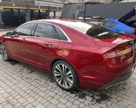 Красный Линкольн МКЗ, объемом двигателя 2 л и пробегом 115 тыс. км за 12900 $, фото 1 на Automoto.ua