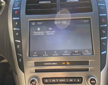 Красный Линкольн МКЗ, объемом двигателя 3.5 л и пробегом 141 тыс. км за 17300 $, фото 27 на Automoto.ua