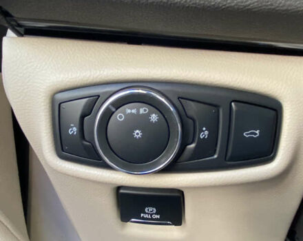 Красный Линкольн МКЗ, объемом двигателя 3.5 л и пробегом 141 тыс. км за 17300 $, фото 16 на Automoto.ua