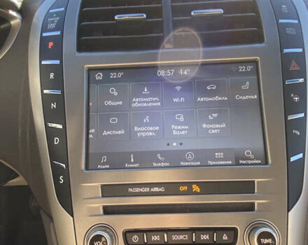 Красный Линкольн МКЗ, объемом двигателя 3.5 л и пробегом 141 тыс. км за 17300 $, фото 29 на Automoto.ua