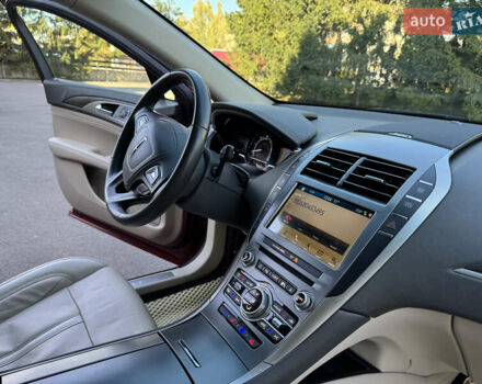 Линкольн МКЗ 2018 в Тернополе на Automoto.ua Красный Линкольн МКЗ, объемом двигателя 2 л и пробегом 119 тыс. км за 19400 $, фото 45 на Automoto.ua