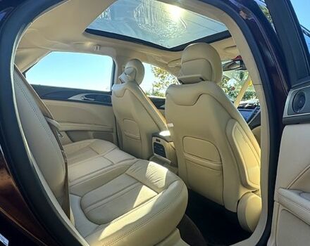 Червоний Лінкольн MKZ, об'ємом двигуна 2 л та пробігом 148 тис. км за 19700 $, фото 5 на Automoto.ua