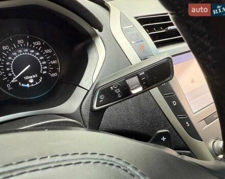 Красный Линкольн МКЗ, объемом двигателя 2 л и пробегом 36 тыс. км за 19990 $, фото 17 на Automoto.ua