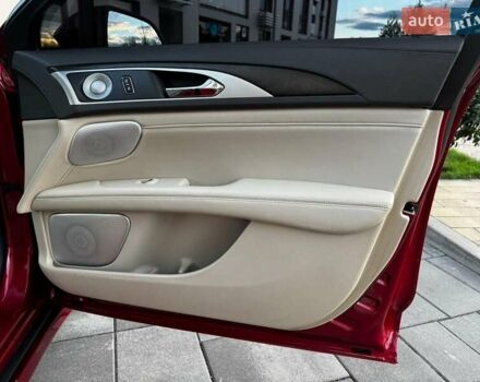 Красный Линкольн МКЗ, объемом двигателя 2 л и пробегом 62 тыс. км за 19900 $, фото 23 на Automoto.ua