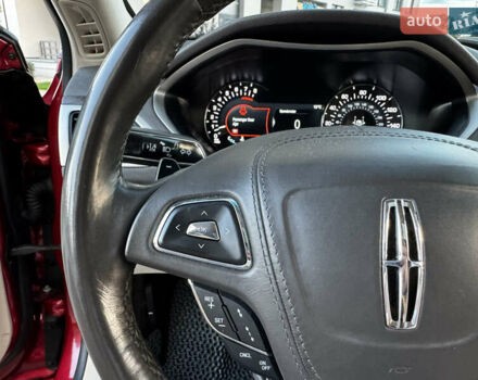 Красный Линкольн МКЗ, объемом двигателя 2 л и пробегом 61 тыс. км за 17900 $, фото 35 на Automoto.ua