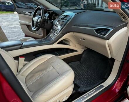 Красный Линкольн МКЗ, объемом двигателя 2 л и пробегом 62 тыс. км за 19900 $, фото 24 на Automoto.ua