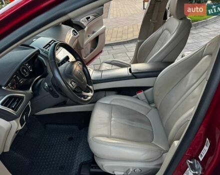 Красный Линкольн МКЗ, объемом двигателя 2 л и пробегом 62 тыс. км за 19900 $, фото 18 на Automoto.ua