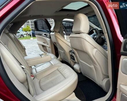 Красный Линкольн МКЗ, объемом двигателя 2 л и пробегом 62 тыс. км за 19900 $, фото 22 на Automoto.ua