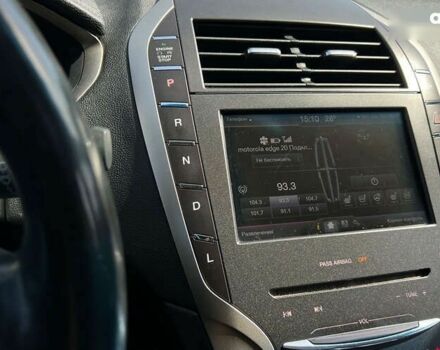 Линкольн МКЗ, объемом двигателя 0 л и пробегом 180 тыс. км за 12500 $, фото 19 на Automoto.ua