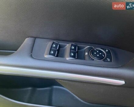 Линкольн МКЗ, объемом двигателя 2 л и пробегом 127 тыс. км за 11999 $, фото 19 на Automoto.ua