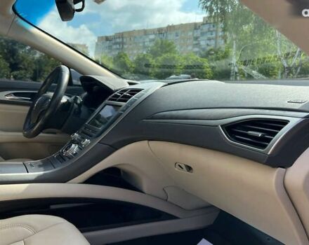 Линкольн МКЗ, объемом двигателя 2 л и пробегом 156 тыс. км за 15600 $, фото 9 на Automoto.ua