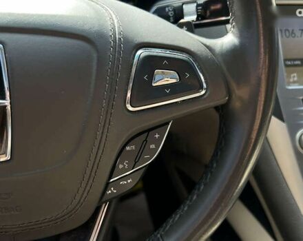 Линкольн МКЗ, объемом двигателя 2 л и пробегом 156 тыс. км за 15600 $, фото 23 на Automoto.ua