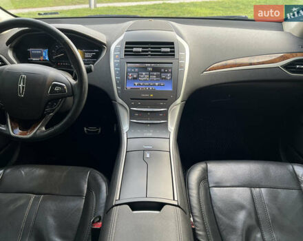 Серый Линкольн МКЗ, объемом двигателя 2 л и пробегом 238 тыс. км за 11800 $, фото 18 на Automoto.ua