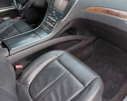 Серый Линкольн МКЗ, объемом двигателя 2 л и пробегом 240 тыс. км за 11000 $, фото 7 на Automoto.ua