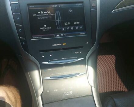 Серый Линкольн МКЗ, объемом двигателя 2 л и пробегом 180 тыс. км за 13000 $, фото 3 на Automoto.ua