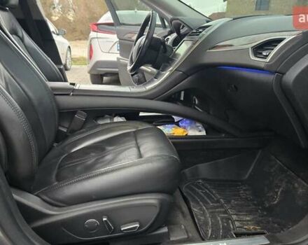 Лінкольн MKZ 2013 у Бродах на Automoto.ua Сірий Лінкольн MKZ, об'ємом двигуна 2 л та пробігом 244 тис. км за 13800 $, фото 20 на Automoto.ua