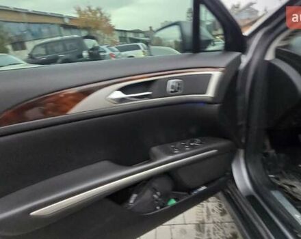 Лінкольн MKZ 2013 у Бродах на Automoto.ua Сірий Лінкольн MKZ, об'ємом двигуна 2 л та пробігом 244 тис. км за 13800 $, фото 11 на Automoto.ua