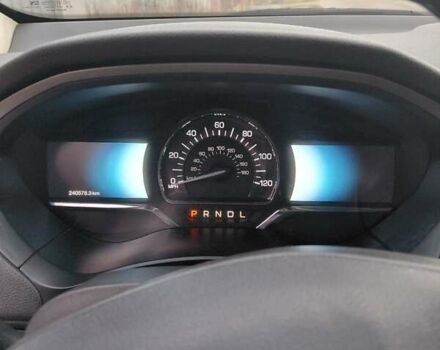 Серый Линкольн МКЗ, объемом двигателя 2 л и пробегом 240 тыс. км за 11000 $, фото 13 на Automoto.ua