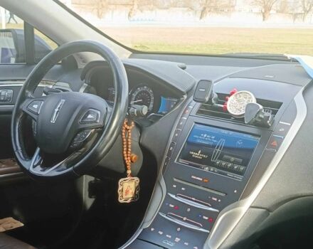 Сірий Лінкольн MKZ, об'ємом двигуна 2 л та пробігом 323 тис. км за 12900 $, фото 9 на Automoto.ua