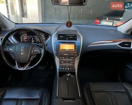 Сірий Лінкольн MKZ, об'ємом двигуна 2 л та пробігом 150 тис. км за 9900 $, фото 12 на Automoto.ua