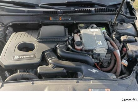 Сірий Лінкольн MKZ, об'ємом двигуна 2 л та пробігом 323 тис. км за 12900 $, фото 10 на Automoto.ua