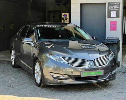 Сірий Лінкольн MKZ, об'ємом двигуна 2 л та пробігом 150 тис. км за 9900 $, фото 3 на Automoto.ua