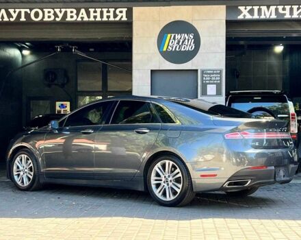 Сірий Лінкольн MKZ, об'ємом двигуна 2 л та пробігом 150 тис. км за 9900 $, фото 9 на Automoto.ua