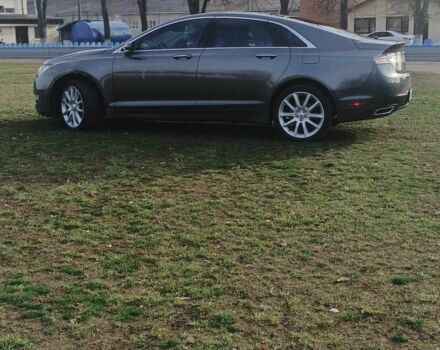 Сірий Лінкольн MKZ, об'ємом двигуна 2 л та пробігом 323 тис. км за 12900 $, фото 2 на Automoto.ua